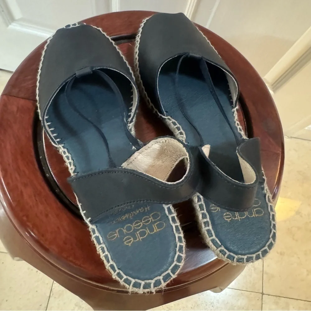 Andre Assous DAINTY Navy Blue Leather & Raffia Espadrilles Sandals 37
